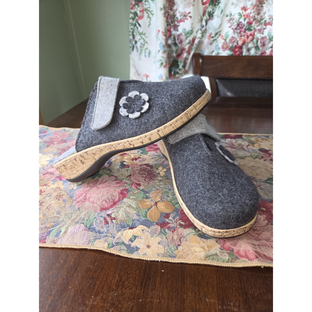 Fidelio Women's Felt Wool Clog Boho Floral Patch EU37 US 6-6.5